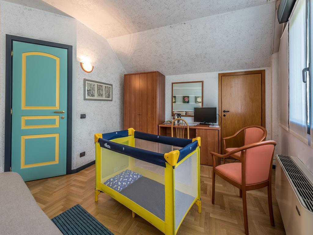 Mini Hotel Wine & Dreams Alba  Ngoại thất bức ảnh
